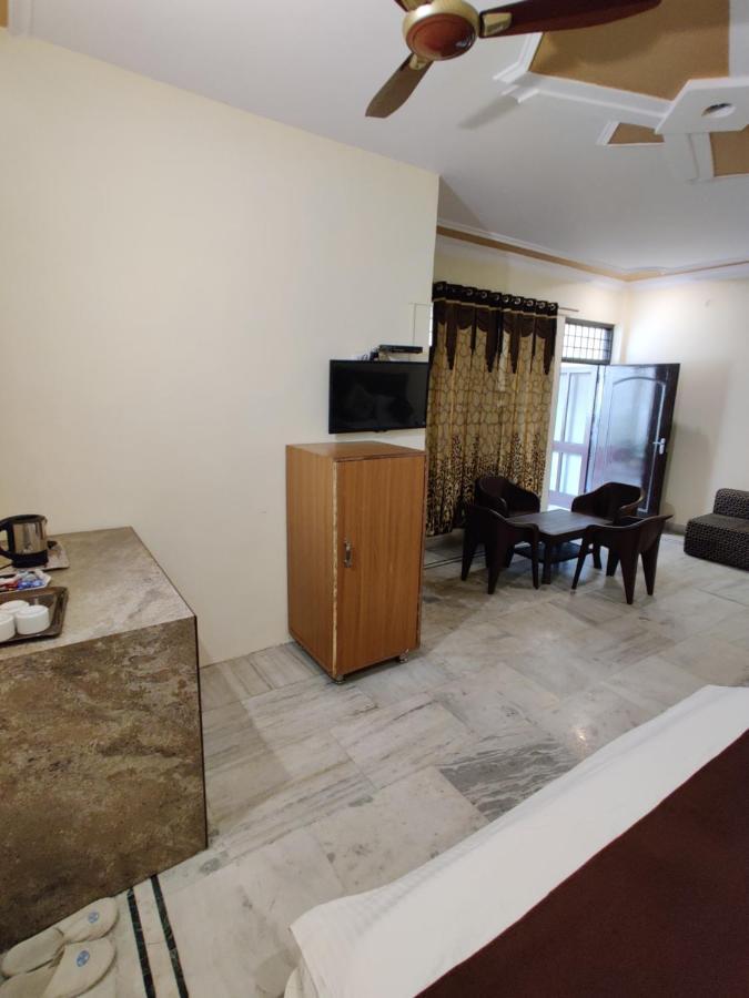 Vrinda Apartments Amritsar Exterior photo